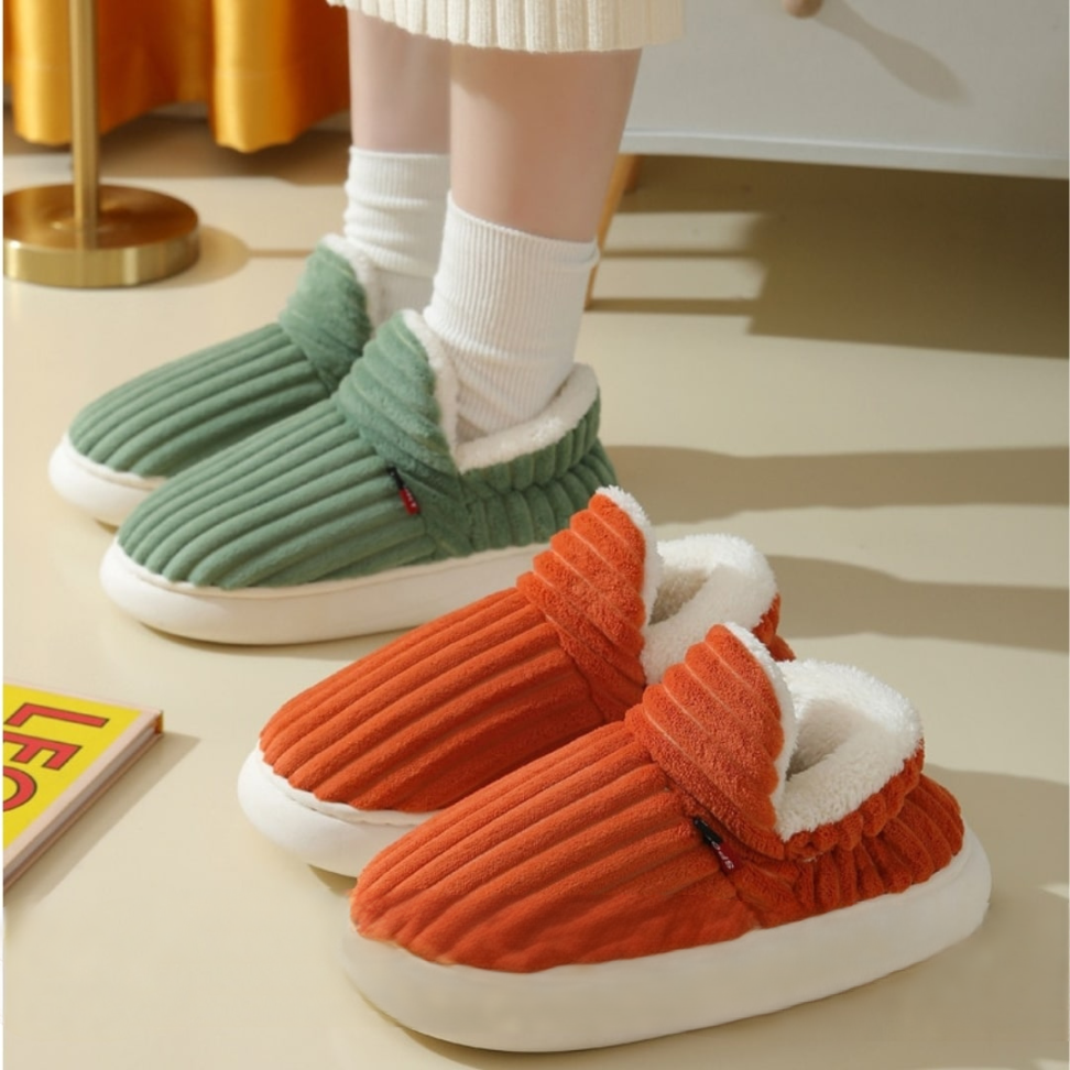 COZYCOMFORT™ THERAPEUTIC FLUFFY FLEECE WINTER SLIPPERS | 1 + 1 FREE!